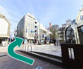 写真：小田急線町田駅からホテル新宿屋までのルート